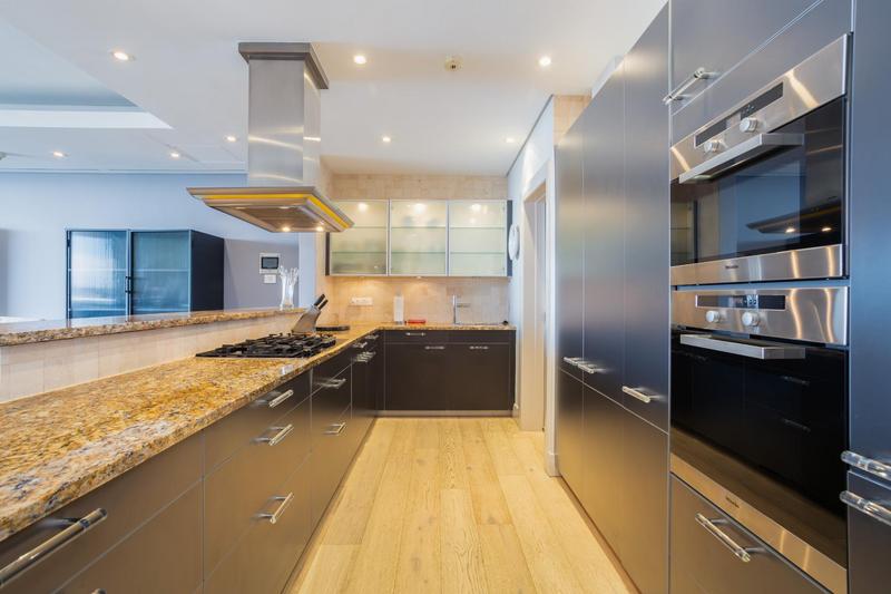 To Let 3 Bedroom Property for Rent in Waterfront Western Cape